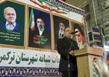 حضور مردم خنثی کننده نقشه‌های دشمنان