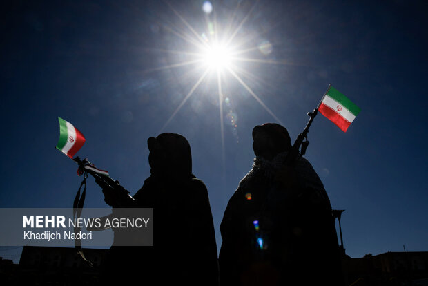 رزمایش بانوان جان‌فدا در رشت