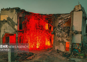 روایت پدر دو شهید دانش‌آموز میناب از لحظه حادثه و شناسایی فرزندانش