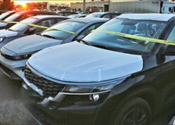 شرایط واردات خودرو در زمان محاصره دریایی ایران چگونه می‌شود؟