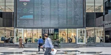 شرط بازگشایی بازار سهام / رئیس سازمان بورس زمان تصمیم نهایی را اعلام کرد