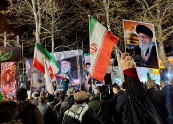 شکوه حضور مردم انقلابی محلات در موج پنجاه و دوم قرار عاشقی