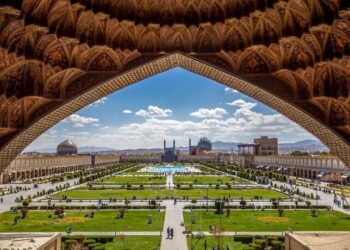 شیخ بهایی میان عقلانیت اداری،شریعت مذهبی و هویت ایرانی آشتی برقرار کرد