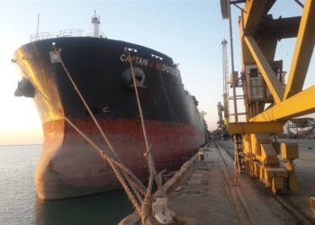 عبور موفق کشتی دانه سویا به‌سمت بندر ایران با وجود تهدید پوچ آمریکا