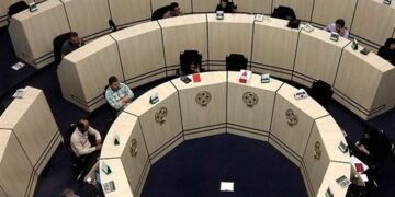 فرآیند بازگشایی نماد‌ها با سرعت بیشتری انجام می‌شود