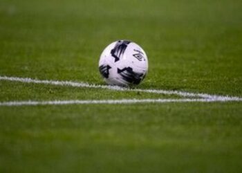 فوری / فوتبالیست معروف در درگیری خیابانی کشته شد