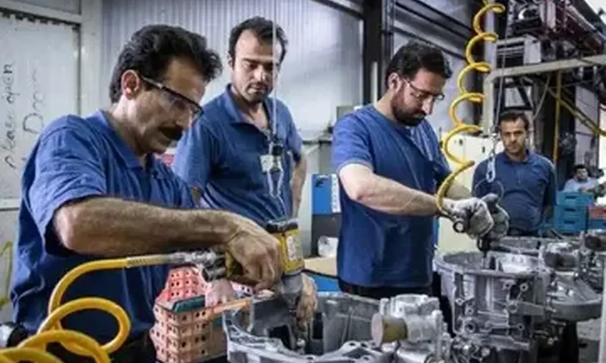 قطع برق صنایع خطرناک‌تر از خاموشی موقت منازل است / حفظ اشتغال برای مردم مهم‌تر است یا خنکای بیش از حد منازل؟