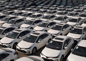 مبنای ارزی واردات خودرو مشخص شد/ قیمت‌گذاری با فرمول جدید انجام می‌شود