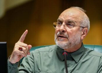 مدال افتخار مجاهدت در سه جنگ تحمیلی بر سینه بزرگ‌مردان سپاه می‌درخشد