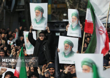 نامگذاری اماکن و معابر به نام رهبر شهید مستلزم هماهنگی است