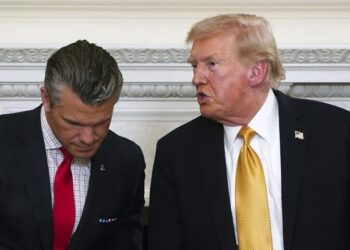 نماینده کنگره آمریکا خطاب به هگست و ترامپ: مرعوب و ساکت نخواهم شد