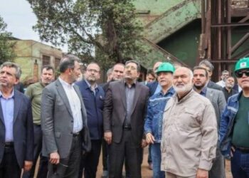 وزیر صمت از فولاد خوزستان بازدید کرد