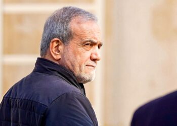 پزشکیان: تفویض اختیار به استان‌ها محور موفقیت مدیریت کشور در شرایط اخیر است