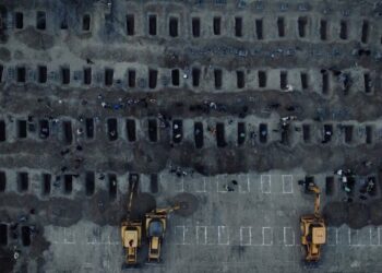 پزشکیان: خون دختران شهیدمان پایمال نخواهد شد