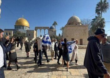 یورش صهیونیستها به مسجدالاقصی و انجام مراسم تلمودی