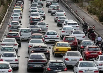 آخرین وضعیت ترافیکی و جوی جاده‌های کشور / ترافیک سنگین در محورهای ورودی تهران گزارش شد