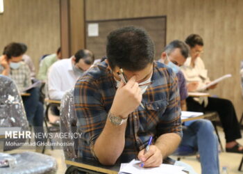 آزمون جایگزین دانش‌آموختگان پزشکی خارج از کشور برگزار شد