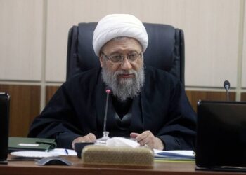 آملی لاریجانی: دشمن در صف‌آرایی مستقیم به زانو درآمده است