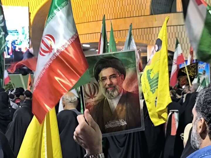 اجتماع شبانه ساوجی‌ها در هشتاد و چهارمین شب بیعت با ولایت فقیه