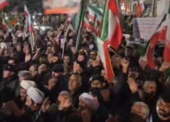 ارومیه ای‌ها همچنان در شب‌های اقتدار ملی در خیابان ایستاده اند