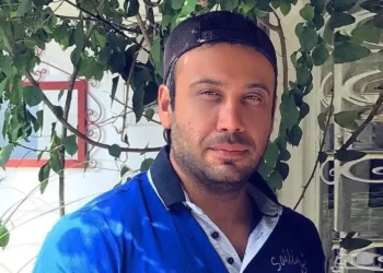 اظهارات عجیب شاهین نجفی درباره چاوشی در ایران‌اینترنشنال / جمهوری اسلامی، محسن چاوشی را گروگان گرفته است!