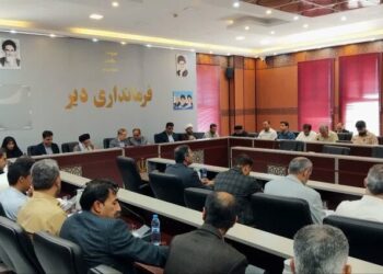امام جمعه دیر: قوه قضائیه با گرانفروشی برخورد کند