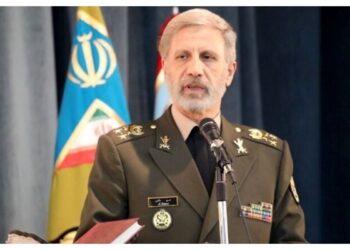 اولین واکنش ایران به حمله آمریکا/ فرمانده‌کل ارتش: پشیمان خواهند شد