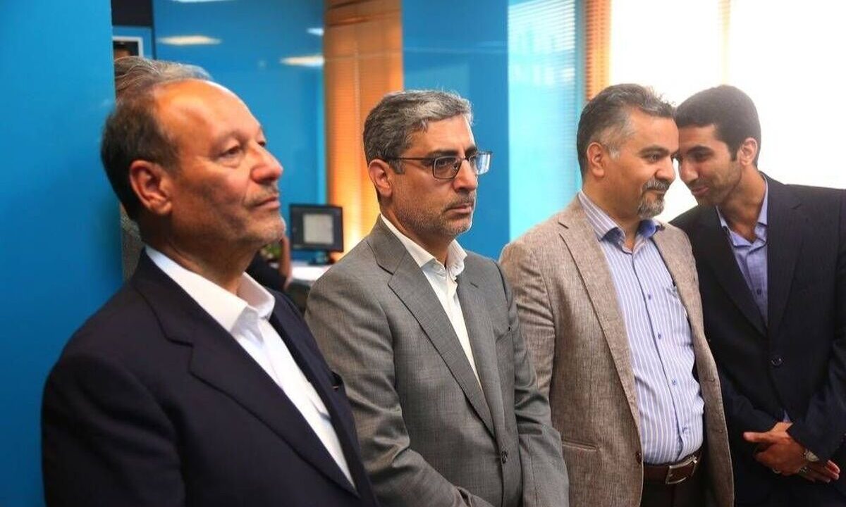 بازدید دکتر علی رسولیان، مدیرعامل فولاد سنگان و برخی از اعضای شورای پژوهشی شرکت از پارک علم و فناوری خراسان رضوی