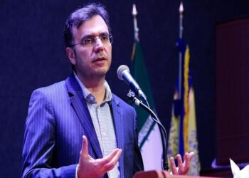 بازنگری در آییننامههای قدیمی؛ شرط حضوری شدن دانشجویان کارشناسی بازنگری در آییننامههای قدیمی؛ شرط حضوری شدن دانشجویان کارشناسی