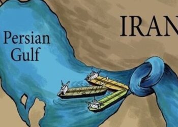 بلومبرگ: تنگه هرمز همچنان بسته است