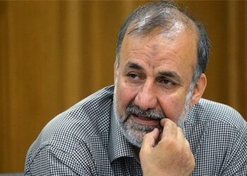 بیادی: شرایط تنگه هرمز در آینده به هیچ وجه مانند گذشته نخواهد بود