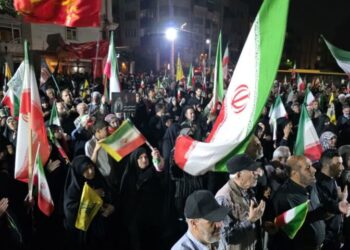 تجدید پیمان کرجی‌ها با رهبر انقلاب