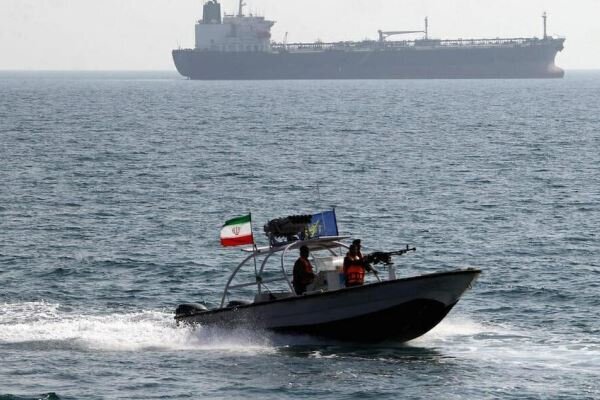 تحلیلگر بین‌المللی: طرح ترامپ نمی‌تواند تنگه هرمز را باز کند