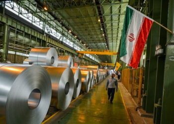 تعامل دانش‌بنیان‌ها و صنعت برای بازسازی و نوسازی زنجیره ارزش فولاد