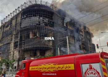 تعداد مصدومان و کشته شدگان حریق یک پاساژ در تهران اعلام شد