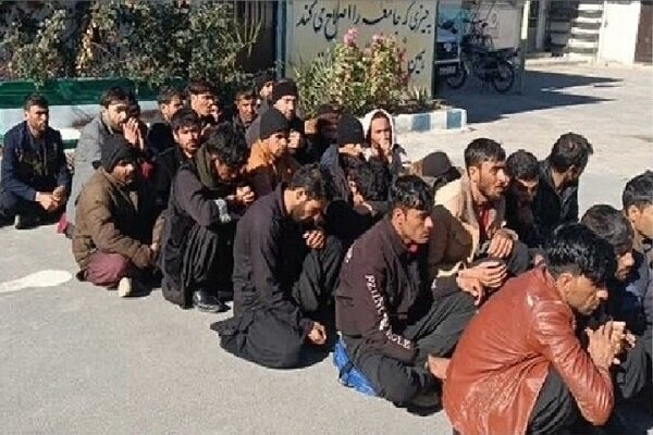 جمع آوری ۱۰۷ نفر اتباع بیگانه غیرمجاز در زاهدان