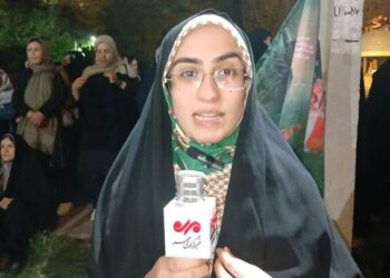 جوانان گروسی در تجمعات خیابانی پیام وفاداری به انقلاب را مخابره کردند