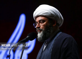 حجت‌الاسلام قمی: هر ایرانی حق دارد شروط خود را از آمریکا مطالبه کند