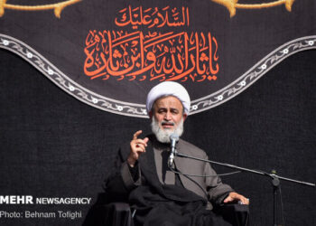 حجت‌الاسلام پناهیان: حرکت مردمی، اصرار بر عقلانیت در برابر دوقطبی‌سازی