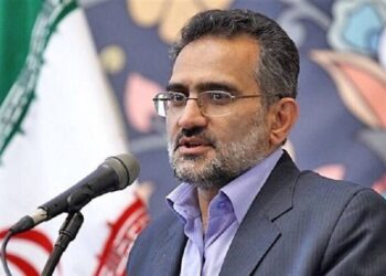 حسینی: خون شهدای خدمت انسجام ملی را تقویت کرد