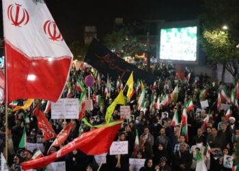 حضور با شکوه مردم محلات در هشتادمین شب بیعت با رهبر معظم انقلاب