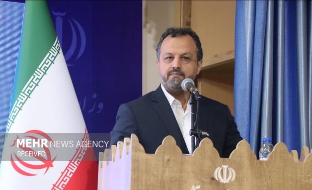 خاندوزی: راه حل مشکلات کشور در میدان دادن به مردم است