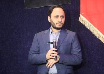 سخنرانی بهادری جهرمی در اجتماع شبانه مردم مشهد