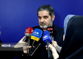 سپهری: بودجه ۷.۵ همتی تهران در مقابل درآمد ۱۳۵۰ همتی مالیاتی ناچیز است