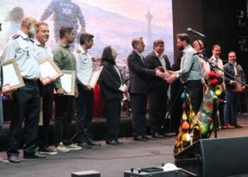 شب تجلیل از امدادگران آتش‌نشان؛ سوگواری را با حماسه جبران می‌کنیم