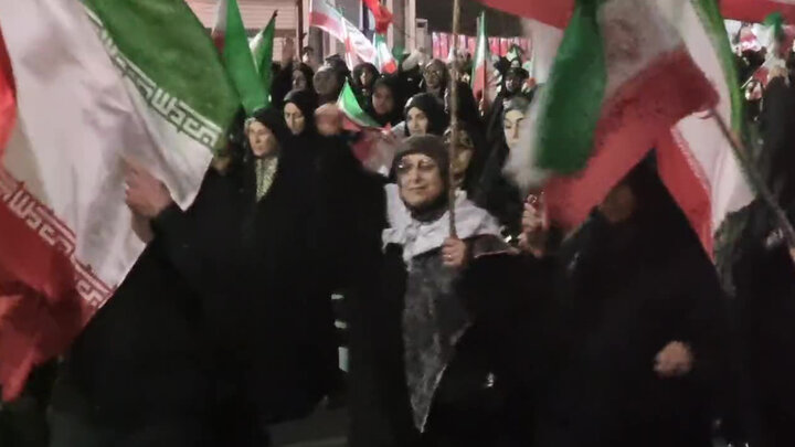 شب خاطره‌انگیز شاهرود و همخوانی رزمندگانی که خرمشهر را فتح کردند
