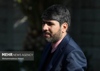 شهید رئیسی محکم و استوار از منافع ملت ایران دفاع می‌کرد