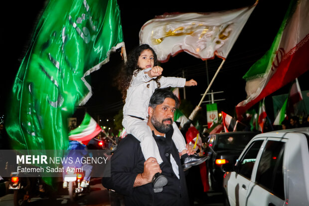 طنین شعار «امشب شب هشتاد و هشتم ماست» در اجتماع «نحن منتقمون»