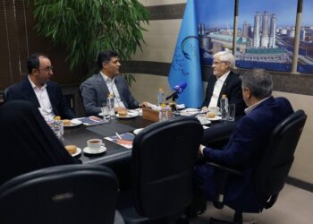 عارف: دولت به دنبال ایجاد آرامش شغلی برای نیروهای شرکتی است
