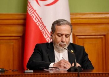 عراقچی سالروز «عید مقاومت و آزادسازی» را به مقامات لبنان تبریک گفت
